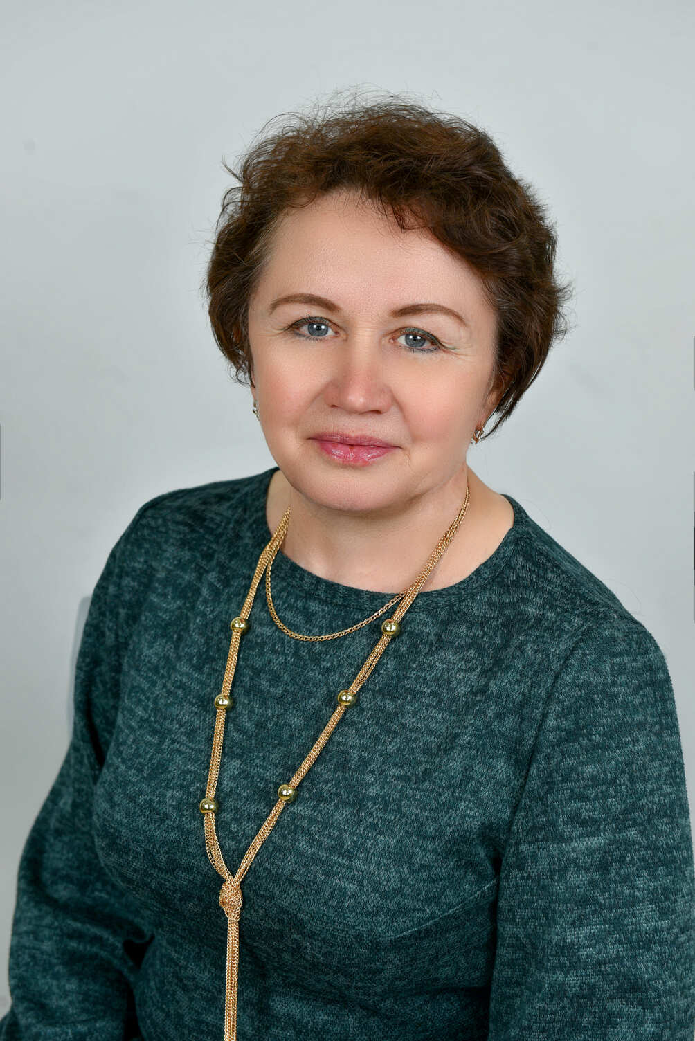 Попова Марина Владимировна.